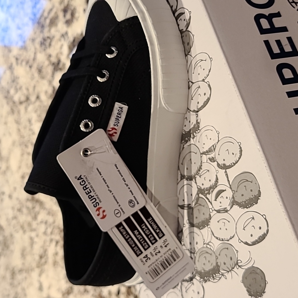 Kids superga speakers